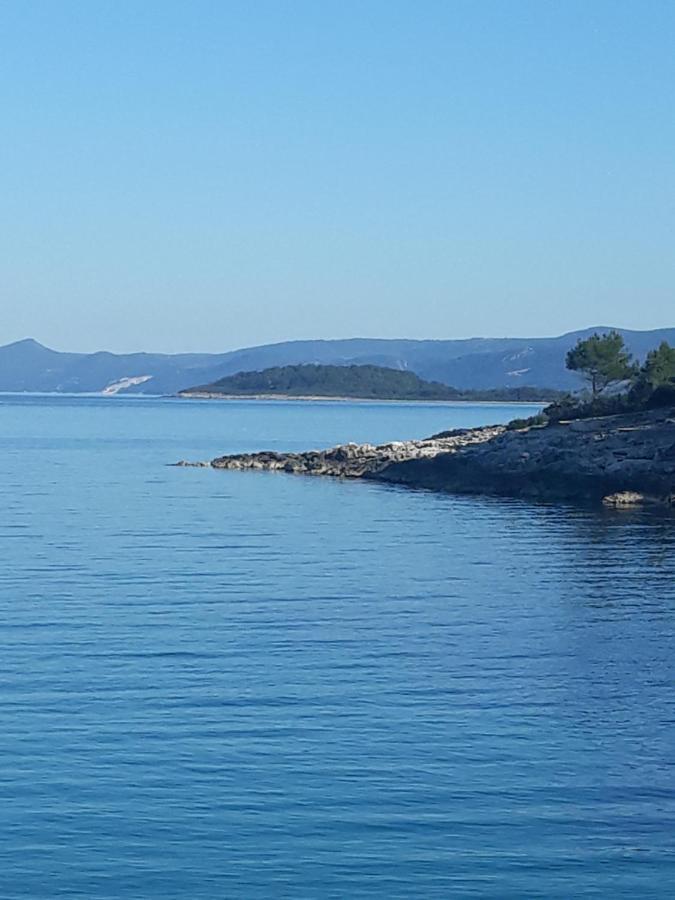Holiday Hvar Vrbanj Luaran gambar