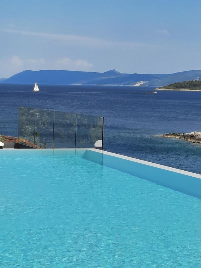 Holiday Hvar Vrbanj Luaran gambar