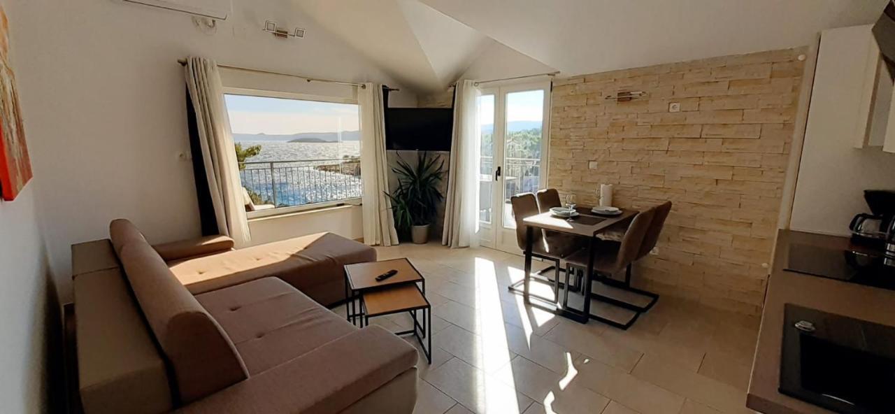 Holiday Hvar Vrbanj Luaran gambar