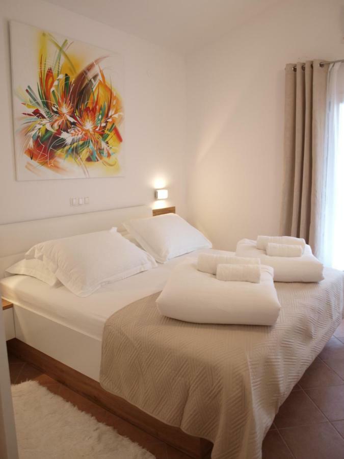 Holiday Hvar Vrbanj Luaran gambar
